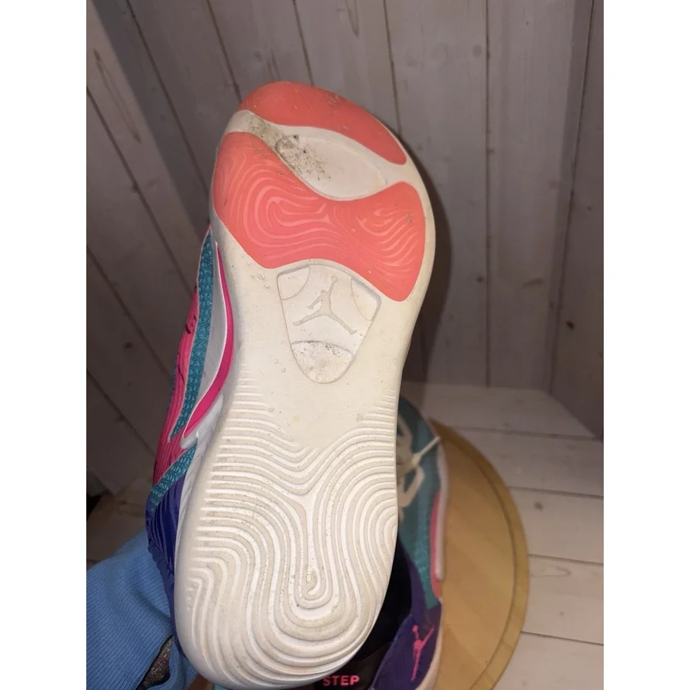 Nike Jordan Tatum 1 Basketball Shoes Youth Size 6Y Pink Wave Runner FV0172 400